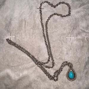 Vintage Signed Avon Faux Turquoise Brushed Silver Tone Pendant Multi Strand